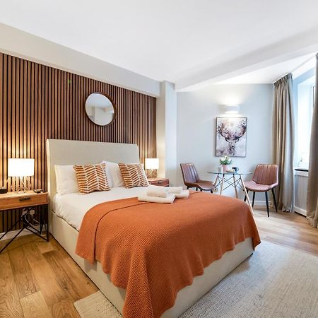 Elegant Apartment In Chelsea London Eksteriør billede